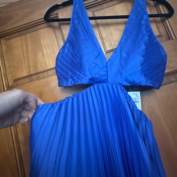 Abercrombie & Fitch Blue Pleated Maxi Dress NWT - Picture 7 of 8